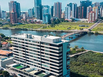 Apartamento com Vista Panor�mica do Mar e Rio � Passo de Tor